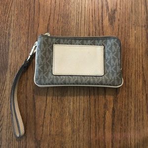 Michael Kors Wristlet